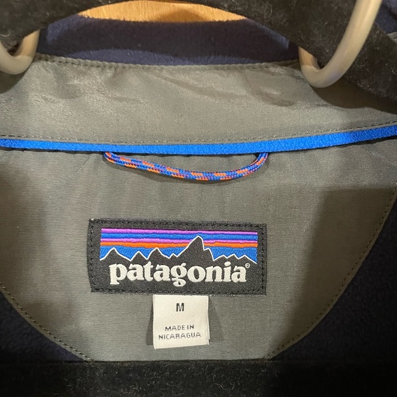 PATAGONIA-Men's Long-Sleeved Early Rise Snap Shirt - Picture 4 of 4